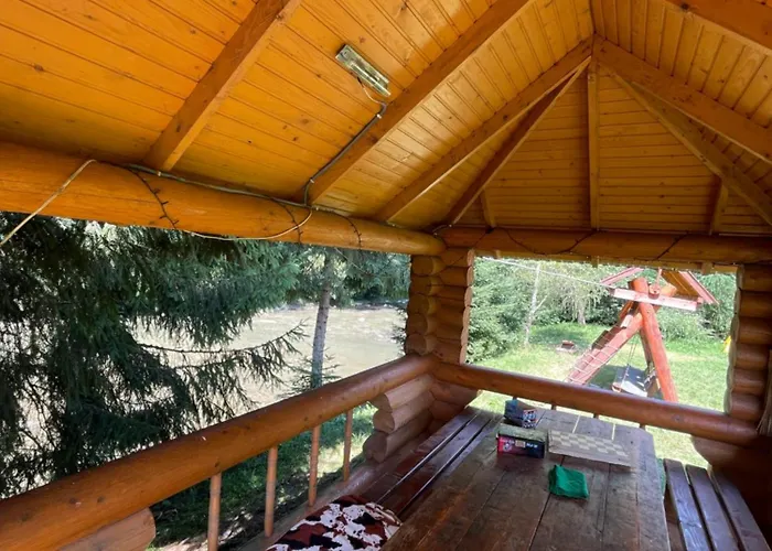 山林小屋 урочище луг